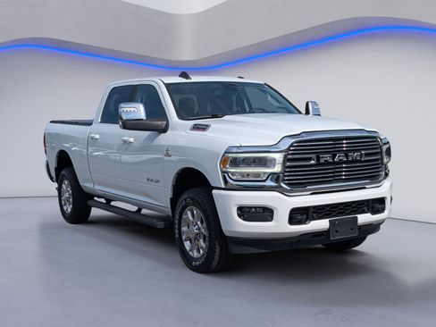 Used 2024 RAM 2500 Laramie AWD/4WD image 5