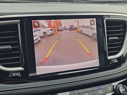 New 2026 Chrysler Pacifica Select image 31