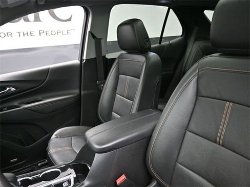 Used 2022 Chevrolet Equinox Premier image 16