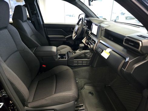 New 2026 Toyota 4Runner SR5 image 32