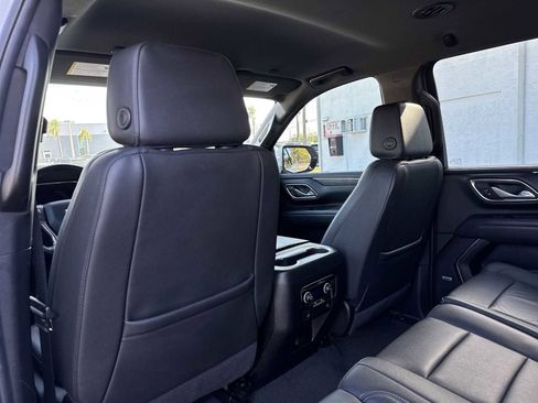 Used 2024 Chevrolet Suburban LT AWD/4WD image 23