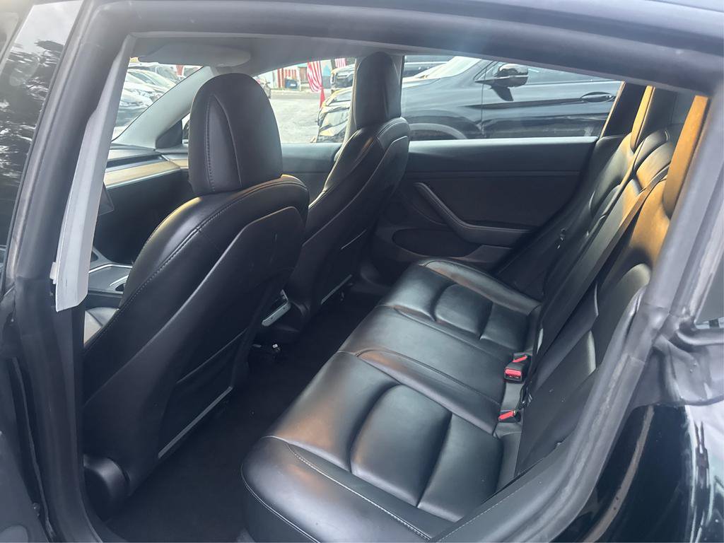 Used 2022 Tesla Model 3 Standard Range Plus RWD image 10
