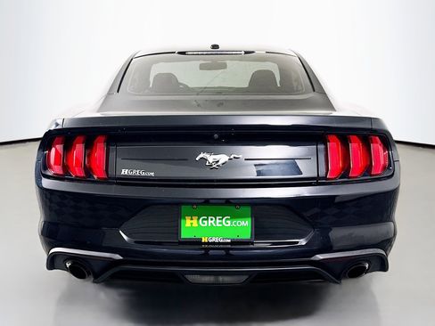 Used 2019 Ford Mustang Coupe image 8