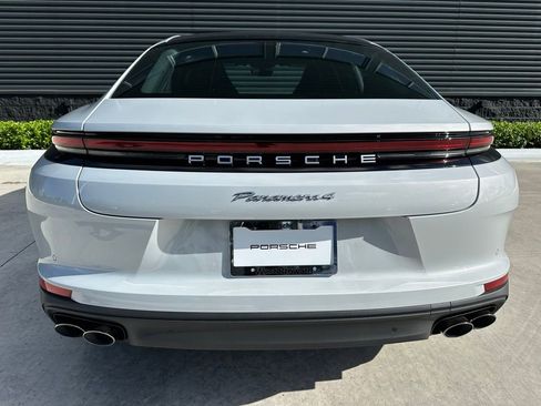 Certified 2025 Porsche Panamera 4 E-Hybrid AWD/4WD image 11