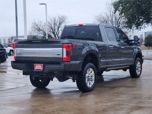 Used 2018 Ford F350 Platinum w/ Platinum Ultimate Package image 3