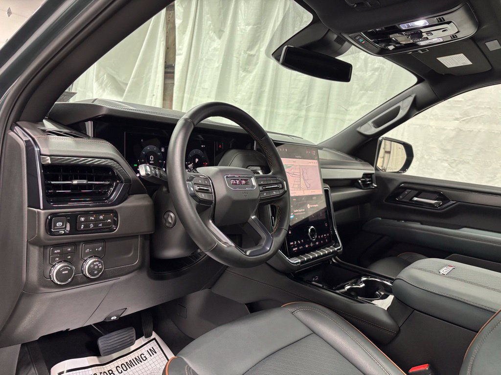 Used 2026 GMC Yukon XL AT4 AWD/4WD image 14