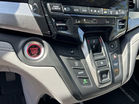 Used 2024 Honda Odyssey EX-L image 16