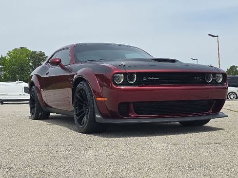 Used 2023 Dodge Challenger R/T Scat Pack RWD image 7