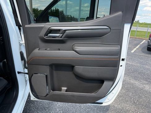 Used 2022 GMC Sierra 1500 AT4 w/ AT4 Premium Package AWD/4WD image 23