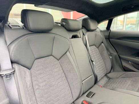 Used 2025 Audi S e-tron GT Prestige w/ Prestige Package image 19