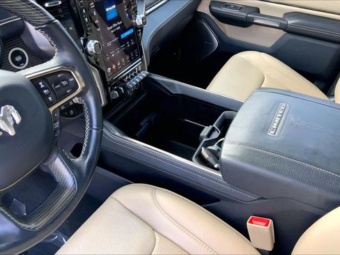 Used 2020 RAM 1500 Limited AWD/4WD image 17