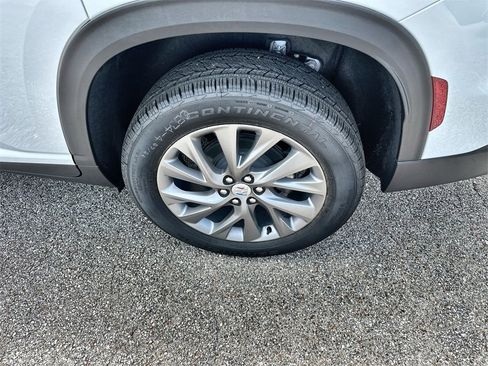 New 2026 Buick Enclave Preferred w/ Power Package image 12