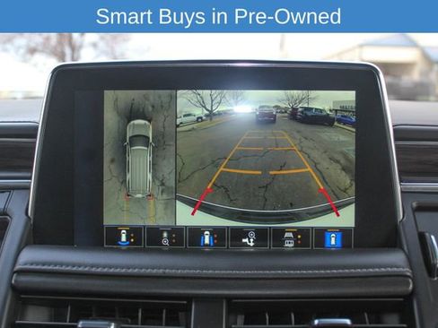 Used 2022 Chevrolet Suburban Z71 w/ Luxury Package image 25