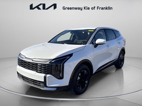 New 2026 Kia Sportage LX FWD image 3