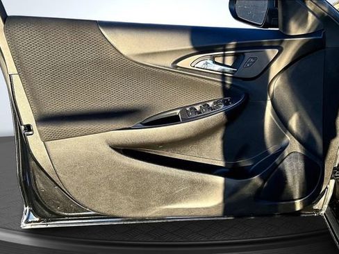 Used 2024 Chevrolet Malibu LT image 19