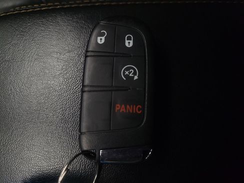 Used 2018 Jeep Compass Limited w/ Navigation Group AWD/4WD image 32