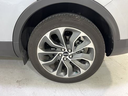 Used 2022 Lincoln Nautilus Reserve image 5