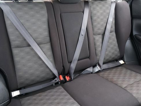 Used 2018 Nissan Rogue Sport SV w/ SV Technology Package image 16