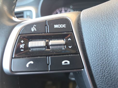 Used 2019 Kia Sorento S image 24