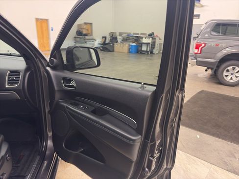 Used 2019 Dodge Durango R/T w/ Technology Group image 18