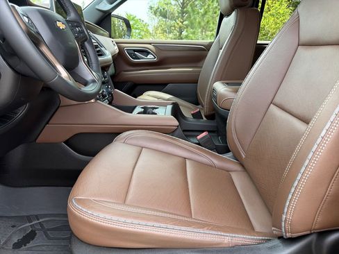 Used 2024 Chevrolet Tahoe High Country image 31