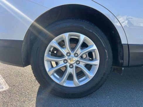 Used 2018 Chevrolet Equinox LT FWD image 6