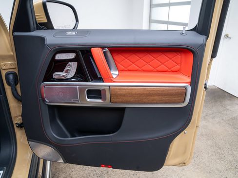Used 2025 Mercedes-Benz G 580 w/ EQ Technology image 29