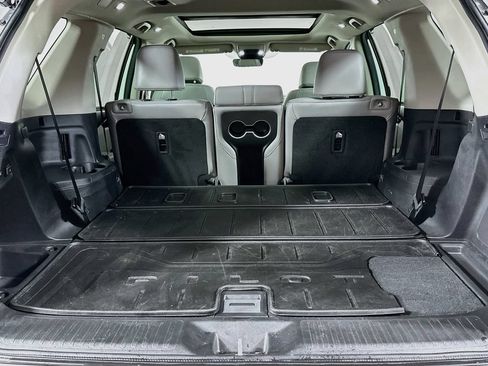 Used 2025 Honda Pilot Touring image 16