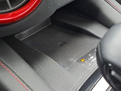 Used 2023 Chevrolet Blazer RS w/ Enhanced Convenience Package image 18