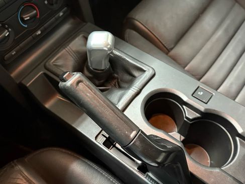 Used 2009 Ford Mustang GT Deluxe image 17