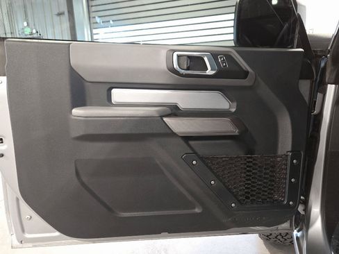 Used 2023 Ford Bronco Black Diamond AWD/4WD image 17