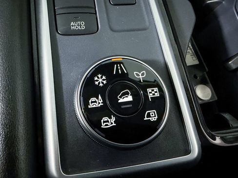 Certified 2024 Nissan Pathfinder SV AWD/4WD image 25