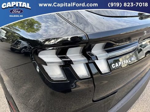 Certified 2025 Ford Mustang Mach-E Premium AWD/4WD image 15