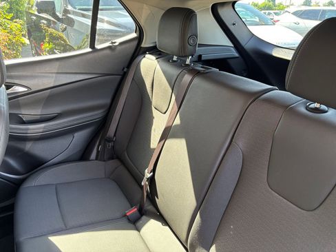 Used 2025 Buick Encore GX Preferred FWD image 39