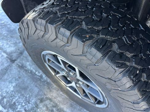 Used 2025 Jeep Wrangler Rubicon image 22