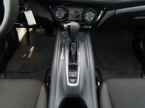 Certified 2019 Honda HR-V LX image 20
