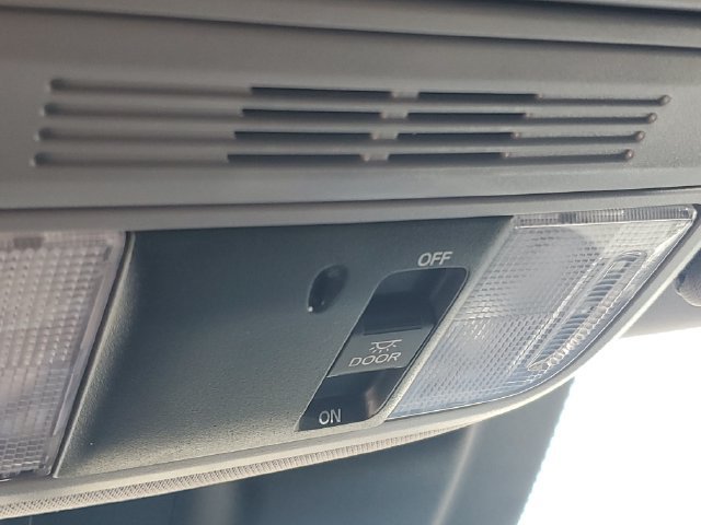 Used 2020 Honda Odyssey EX image 28