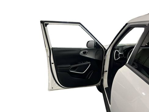 Used 2023 Kia Soul LX FWD image 20