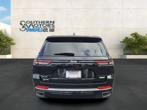 Used 2025 Jeep Grand Cherokee Summit AWD/4WD image 4
