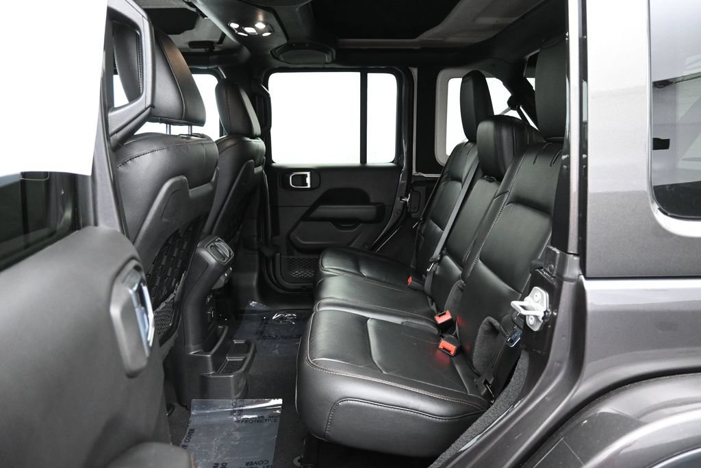 Used 2021 Jeep Wrangler Unlimited Rubicon w/ Dual Top Group AWD/4WD image 29