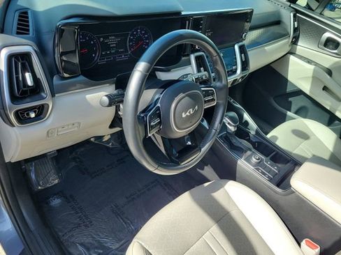 Used 2022 Kia Sorento S image 20