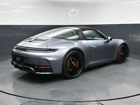 Certified 2026 Porsche 911 Targa 4 GTS w/ Premium Package AWD/4WD image 11