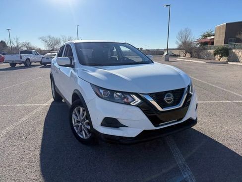 Used 2021 Nissan Rogue Sport S image 4