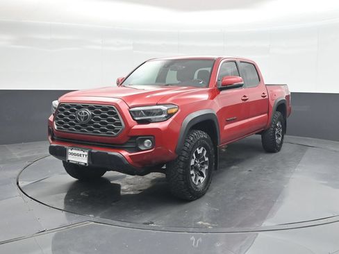 Used 2023 Toyota Tacoma TRD Off-Road w/ Technology Package AWD/4WD image 32