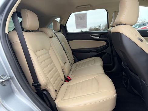 Used 2024 Ford Edge SEL image 35
