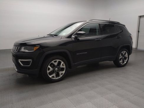 Used 2018 Jeep Compass Limited w/ Navigation Group image 2
