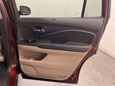 Used 2022 Honda Pilot Touring image 29