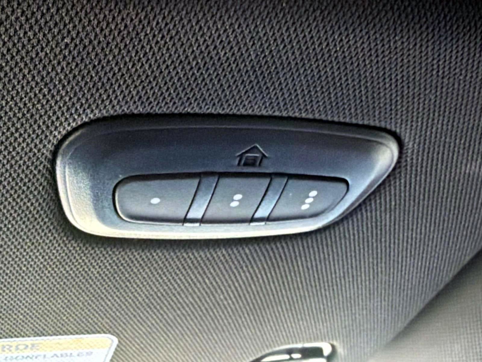 Used 2024 Jeep Wagoneer Series III w/ Premium Group I AWD/4WD image 18