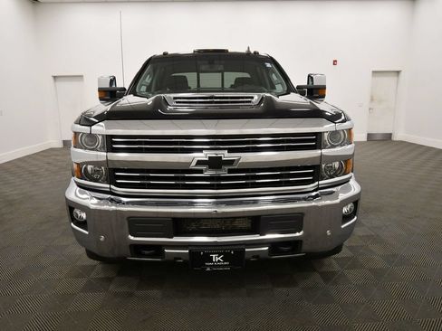 Used 2019 Chevrolet Silverado 2500 LTZ w/ Duramax Plus Package AWD/4WD image 11