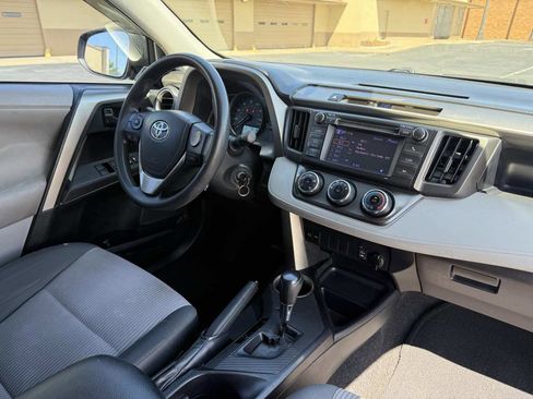 Used 2013 Toyota RAV4 LE image 16